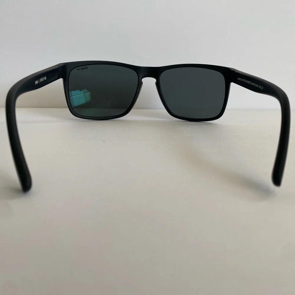 NWT - BEX - Authentic - Jaebyrd Polarized Sunglasses - Black/Grey